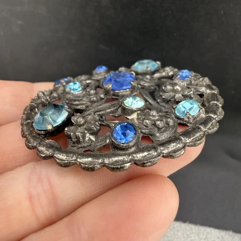 Vintage‎ Pot Metal Rhinestone Brooch Silver Tone Blue